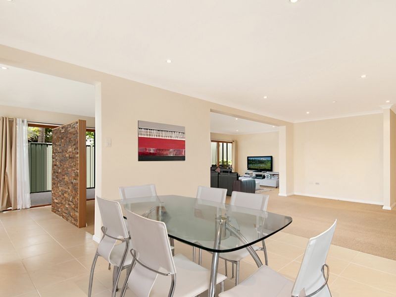 198 The Round Drive, Avoca Beach NSW 2251