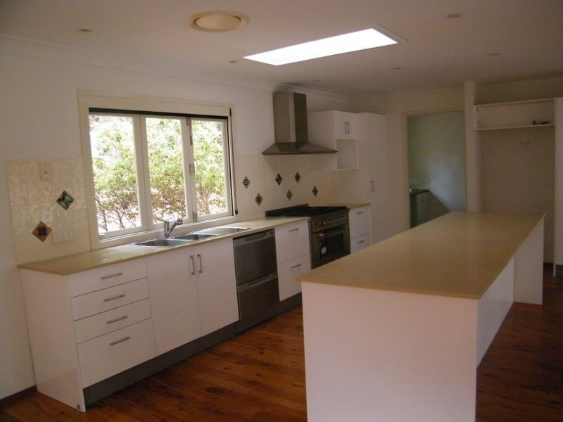 32 Hillside Road, Avoca Beach NSW 2251