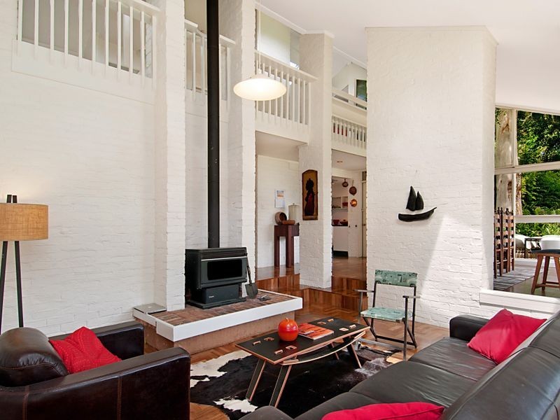 9 Birrerik Road, Wamberal NSW 2260