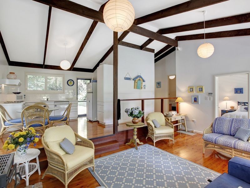 54 Avoca Drive, Avoca Beach NSW 2251