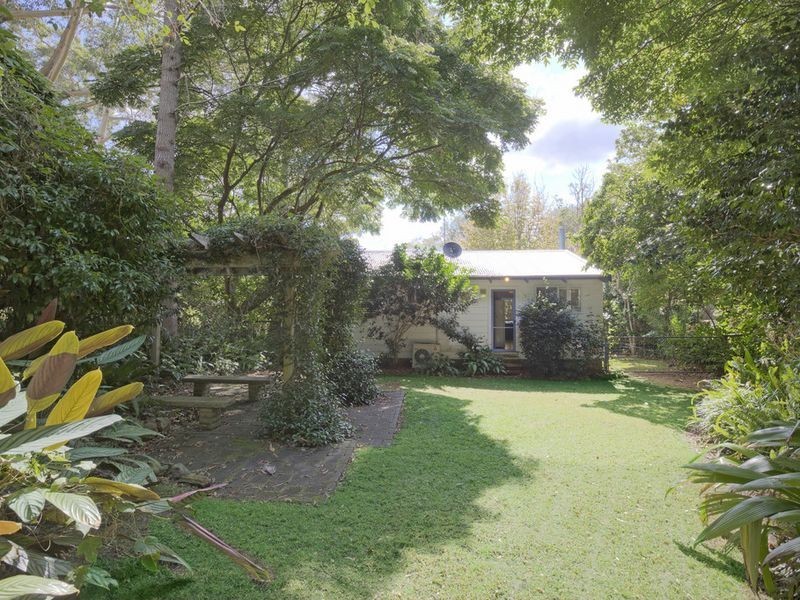 54 Avoca Drive, Avoca Beach NSW 2251