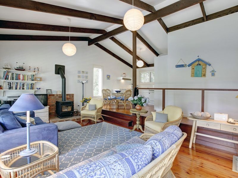 54 Avoca Drive, Avoca Beach NSW 2251