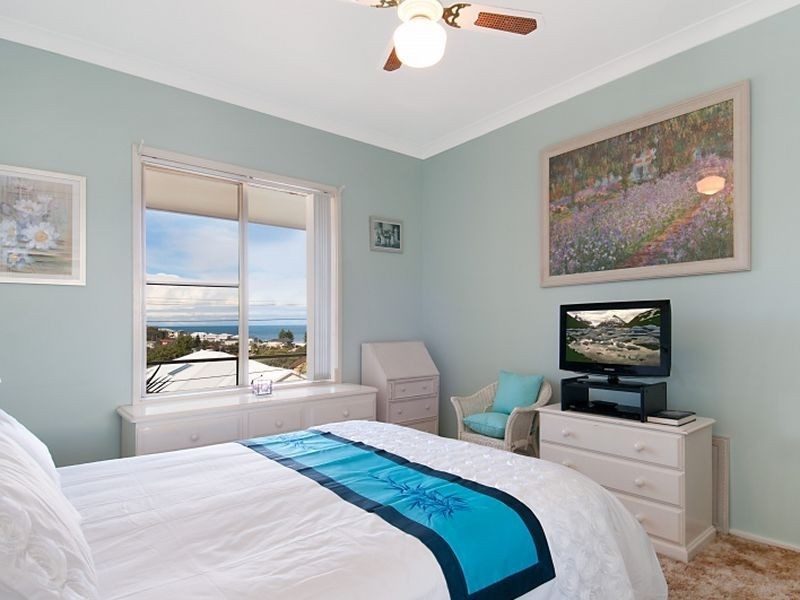 27 Fiesta Crescent, Copacabana NSW 2251
