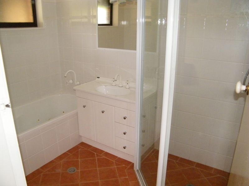 34 Margherita Ave, Bateau Bay NSW 2261