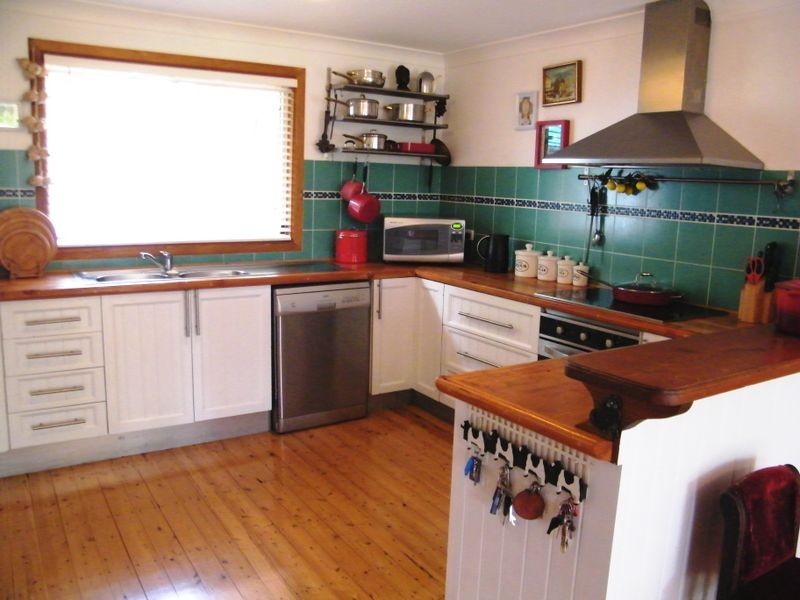 268 Avoca Drive, Avoca Beach NSW 2251