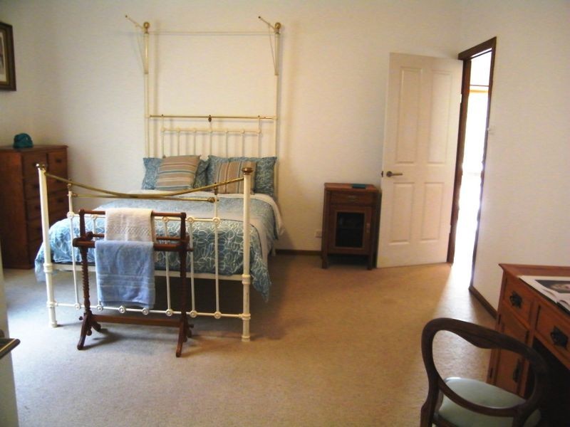 268 Avoca Drive, Avoca Beach NSW 2251