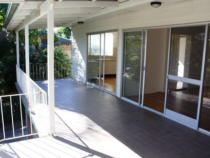 12 Endeavour Drive, Avoca Beach NSW 2251