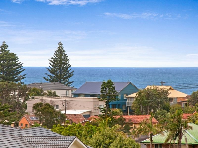 2A Fiesta Cres, Copacabana NSW 2251