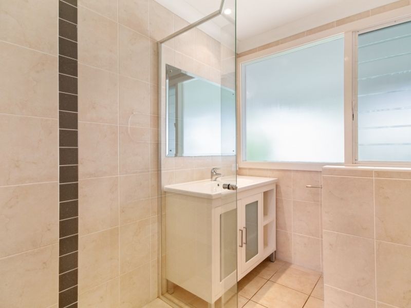 2A Fiesta Cres, Copacabana NSW 2251