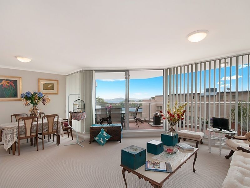 307/97-99 John Whiteway Drive, Gosford NSW 2250
