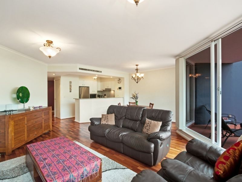 105/97 John Whiteway Drive, Gosford NSW 2250