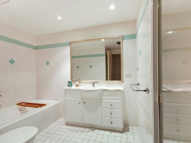 105/97 John Whiteway Drive, Gosford NSW 2250