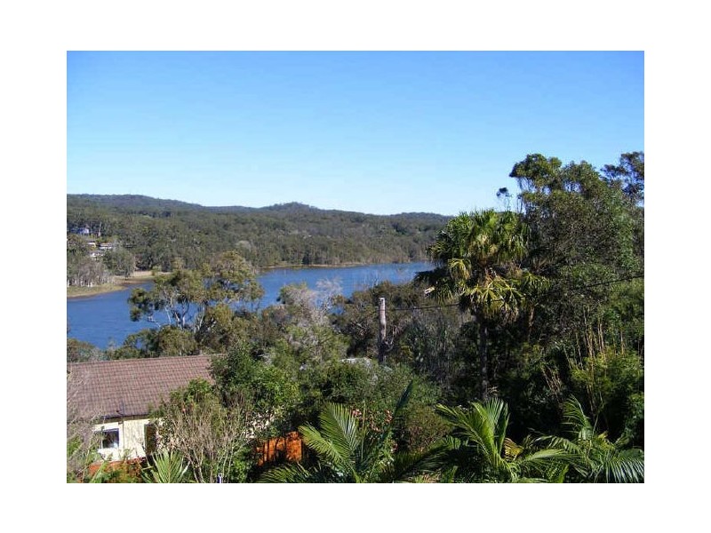 152 Copacabana Drive, Copacabana NSW 2251