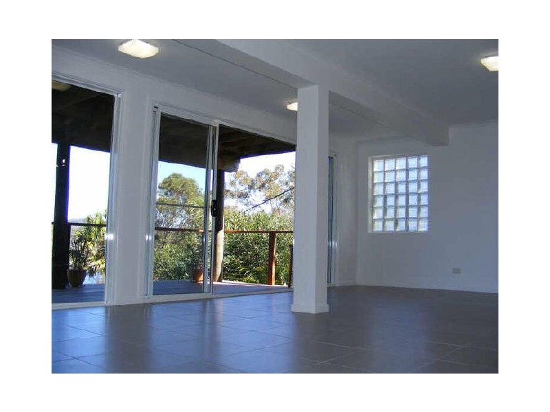 152 Copacabana Drive, Copacabana NSW 2251