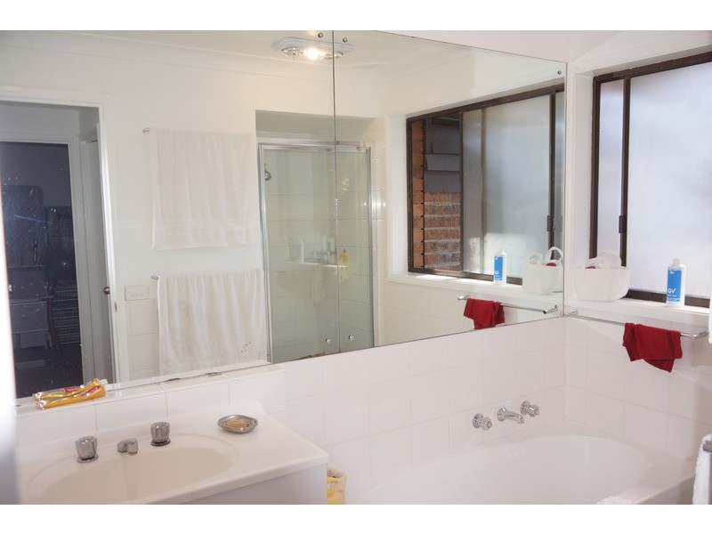 1/172 Scenic Highway, Terrigal NSW 2260
