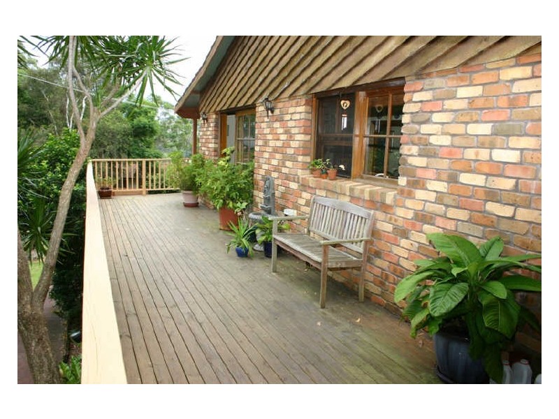 13 Cabbage Tree Avenue, Avoca Beach NSW 2251