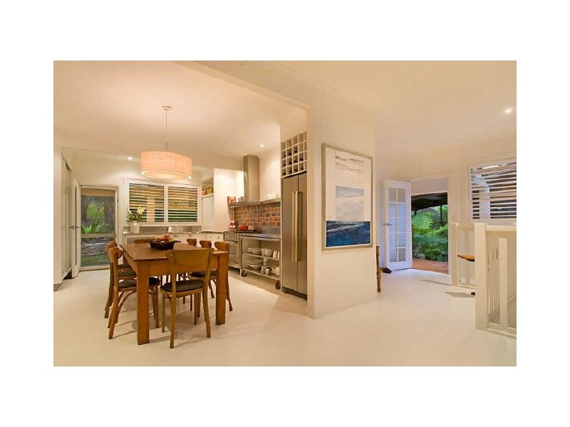 39 North Avoca Pde, North Avoca NSW 2260