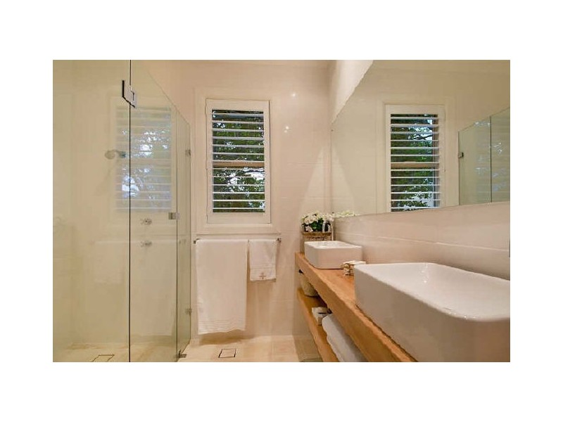 39 North Avoca Pde, North Avoca NSW 2260