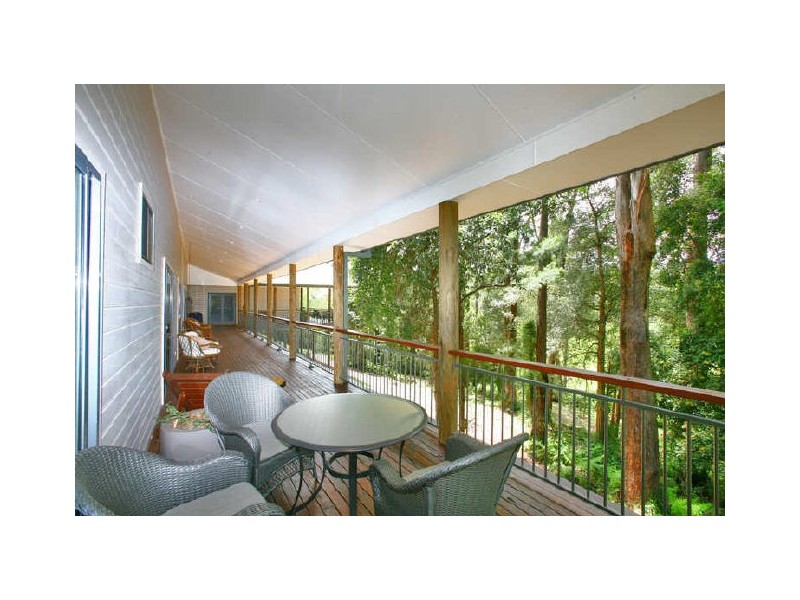 370 Avoca Drive, Avoca Beach NSW 2251