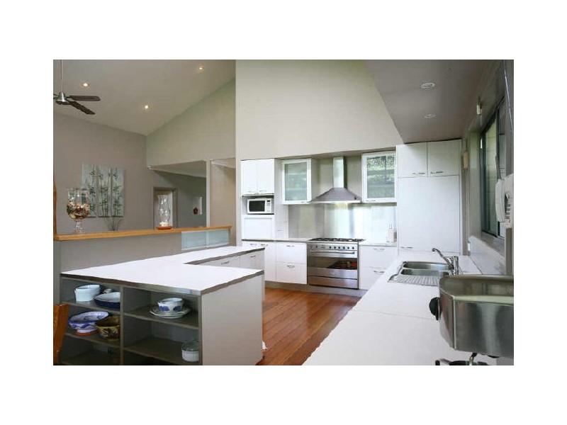 370 Avoca Drive, Avoca Beach NSW 2251