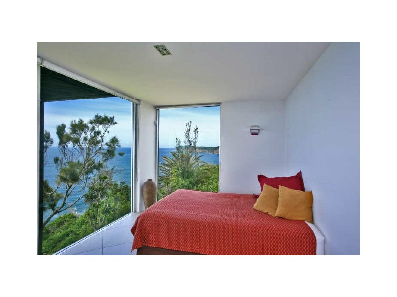 North Avoca NSW 2260