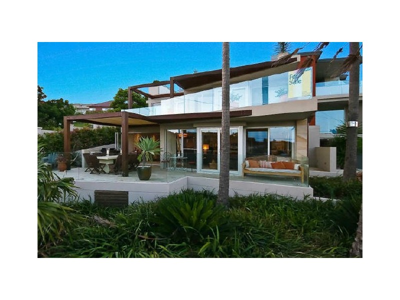 Unit 2/15-17 Painters Lane, Terrigal NSW 2260