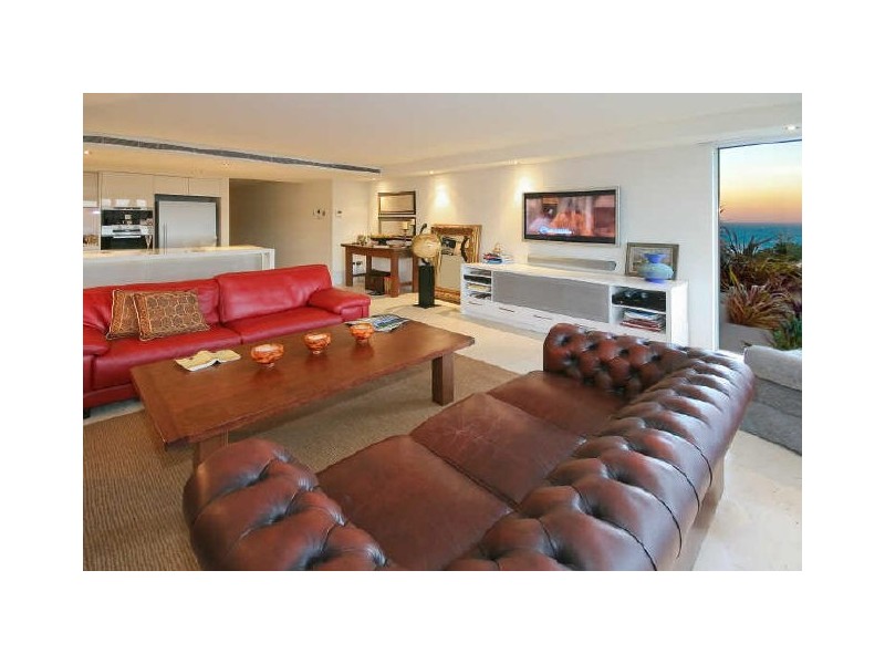 Unit 2/15-17 Painters Lane, Terrigal NSW 2260