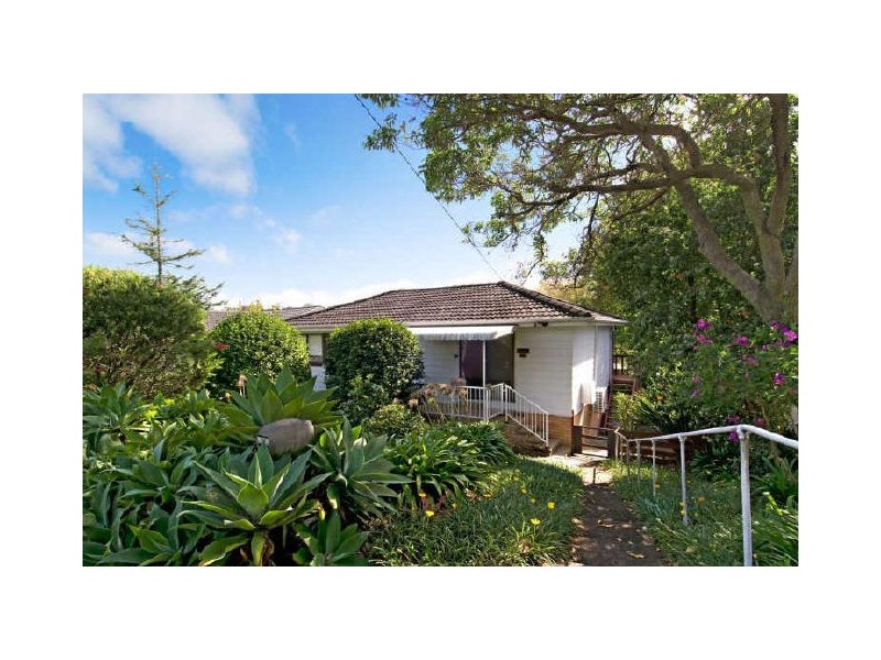 33 Grove Road, Wamberal NSW 2260