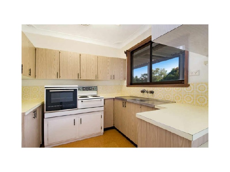 33 Grove Road, Wamberal NSW 2260