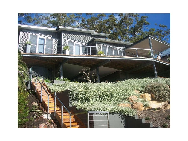 21 Fairscene Crescent, Avoca Beach NSW 2251