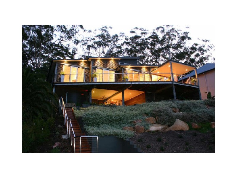 21 Fairscene Crescent, Avoca Beach NSW 2251