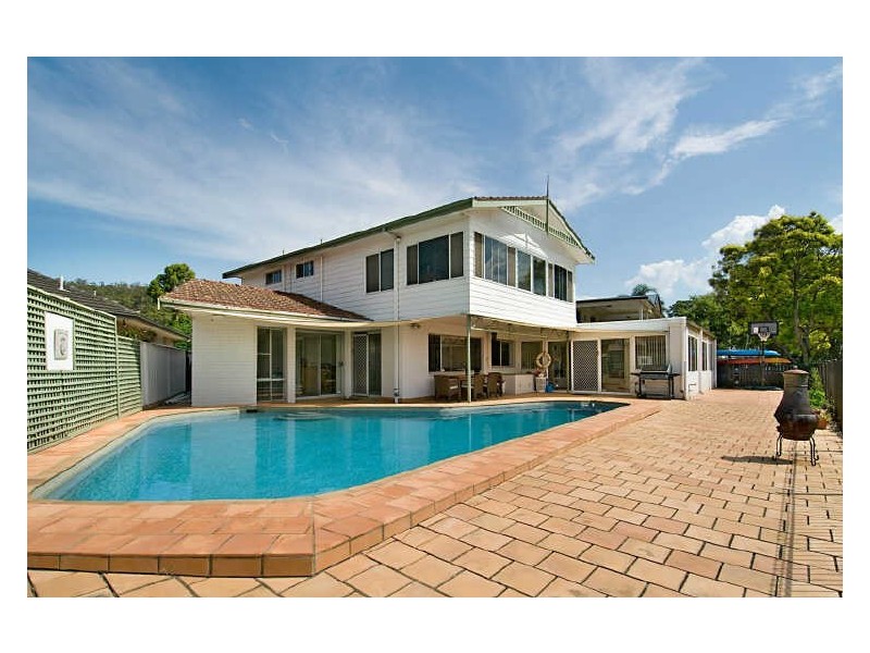 9 Bayside Drive, Green Point NSW 2251
