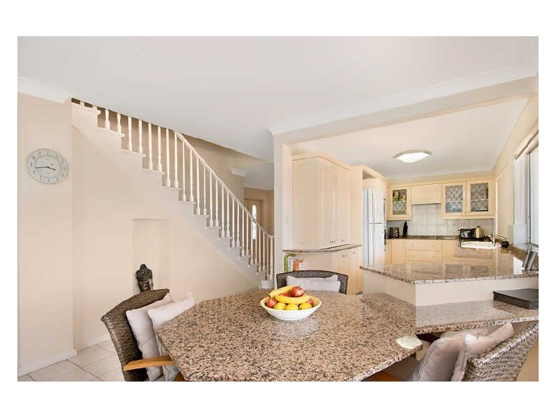 9 Bayside Drive, Green Point NSW 2251