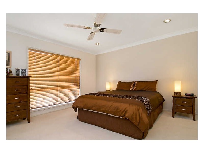 9 Bayside Drive, Green Point NSW 2251