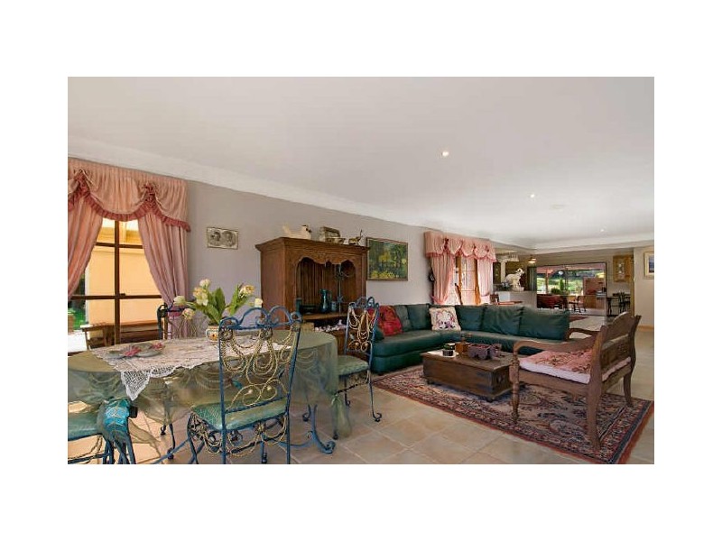 13 Country View Close, Picketts Valley NSW 2251