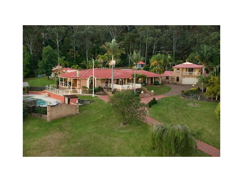 13 Country View Close, Picketts Valley NSW 2251