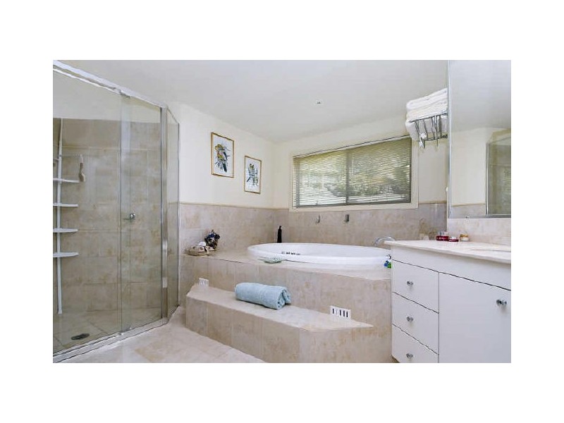 1/31 Lea Avenue, Wamberal NSW 2260