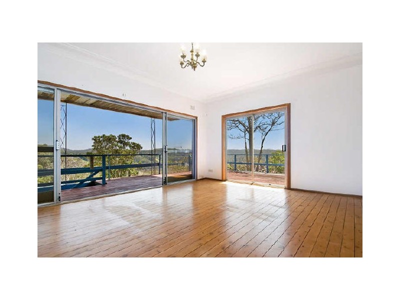 80 Hillside Road, Avoca Beach NSW 2251