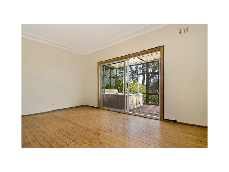 80 Hillside Road, Avoca Beach NSW 2251