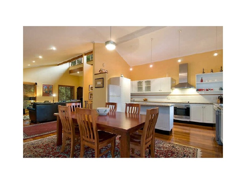 121 Hillside Road, Avoca Beach NSW 2251