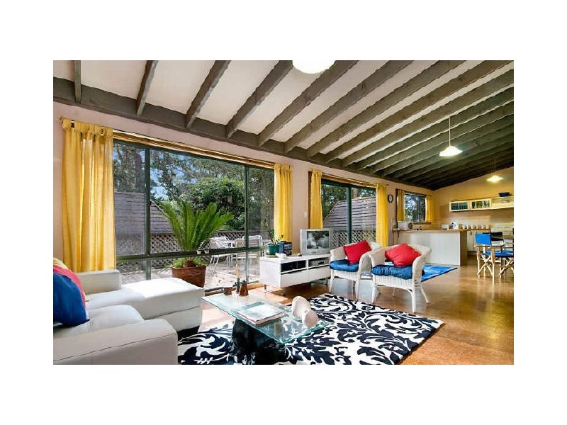 6 Tungarra Pde, Macmasters Beach NSW 2251