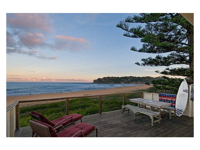 2/48 Lake Street, North Avoca NSW 2260