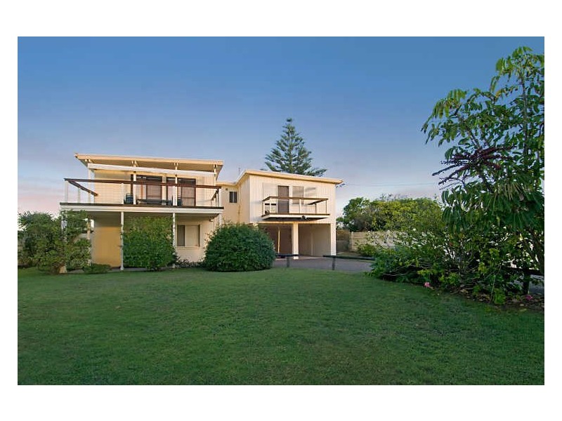 2/48 Lake Street, North Avoca NSW 2260