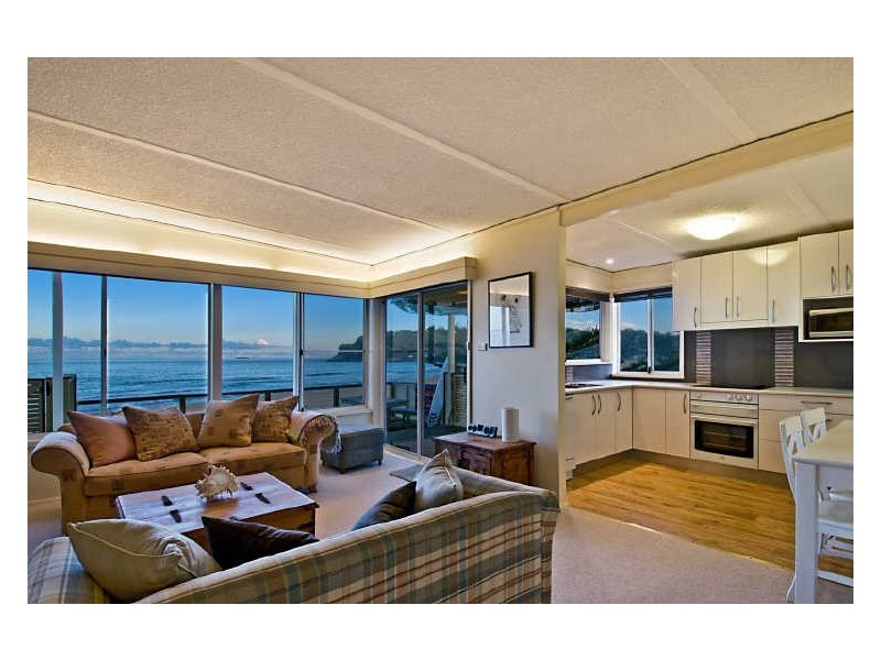 2/48 Lake Street, North Avoca NSW 2260