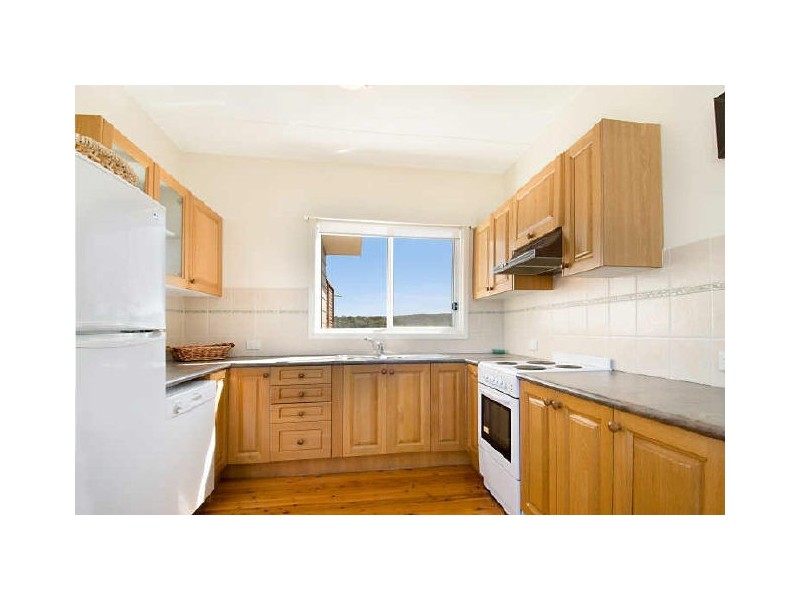 22 Warren Avenue, Avoca Beach NSW 2251