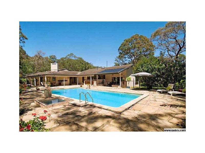 2 Riatta Street, Erina NSW 2250