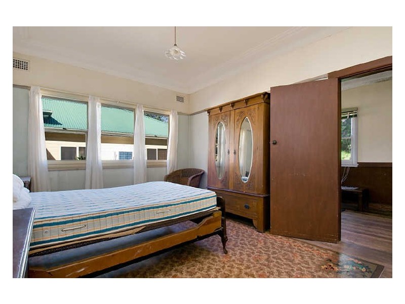 64a The Round Drive, Avoca Beach NSW 2251