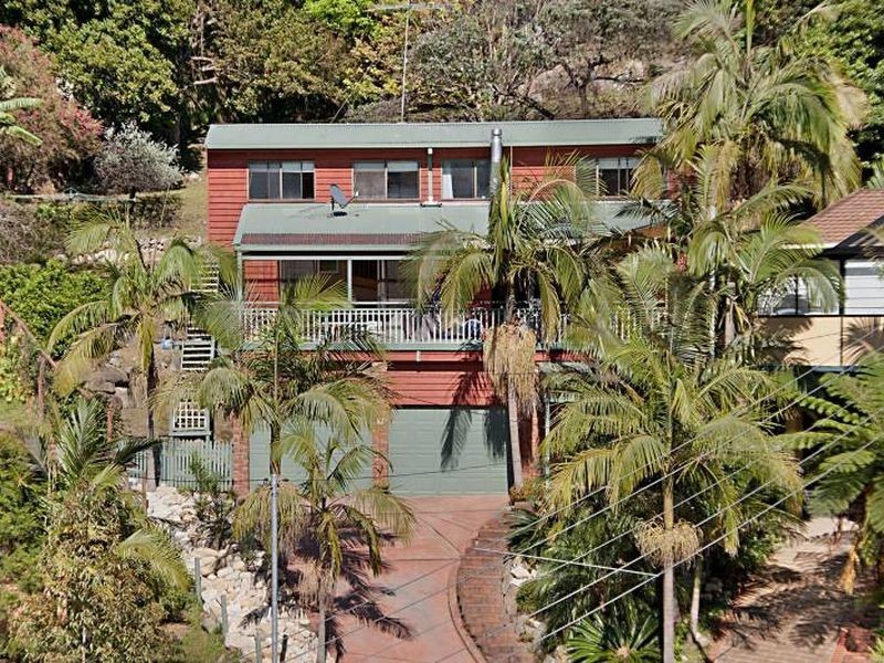 9 Birdland Close, Copacabana NSW 2251
