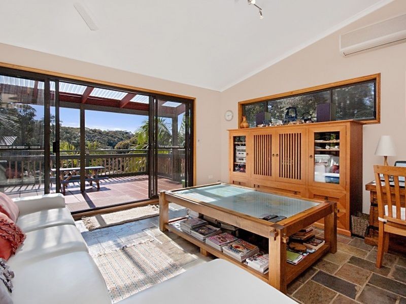 9 Birdland Close, Copacabana NSW 2251