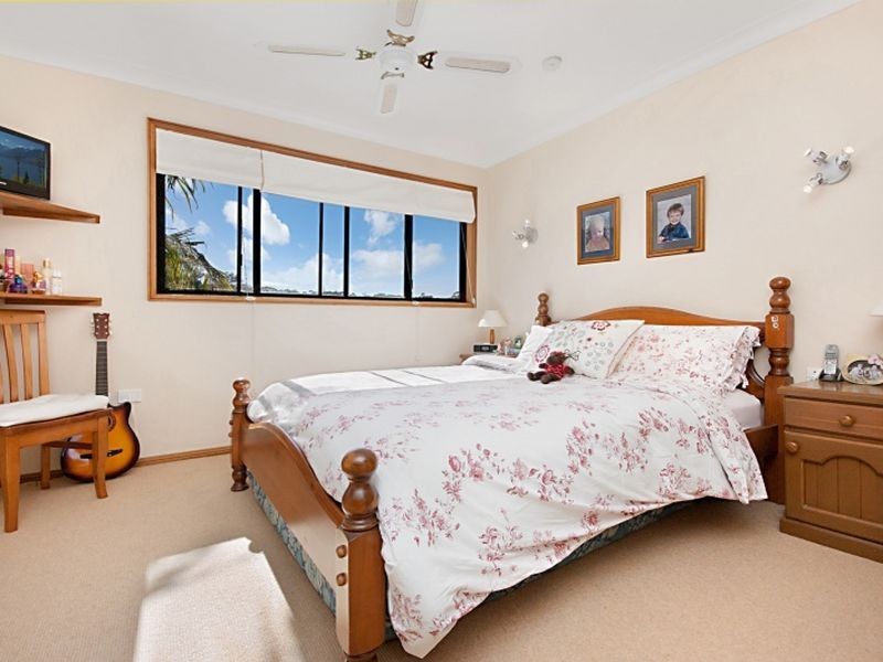 9 Birdland Close, Copacabana NSW 2251
